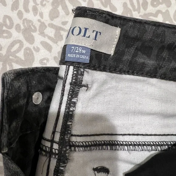 Leopard Gray Jeans - Picture 2 of 2